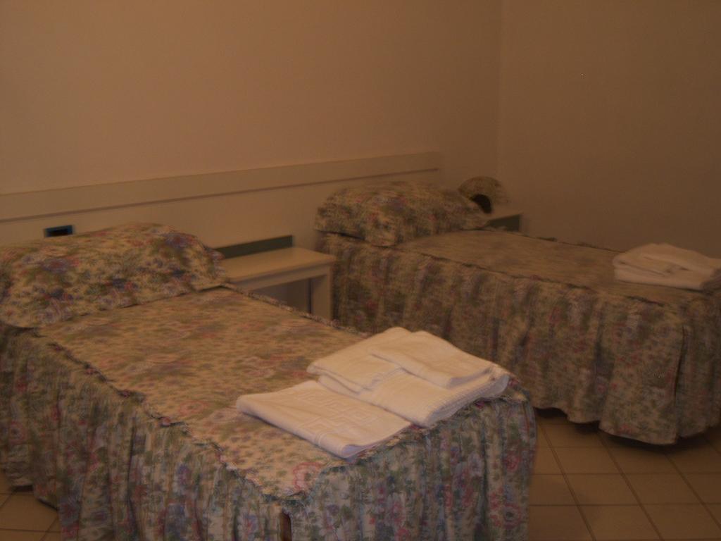 Nuovo Hotel Tripoli Settimo Vittone 객실 사진