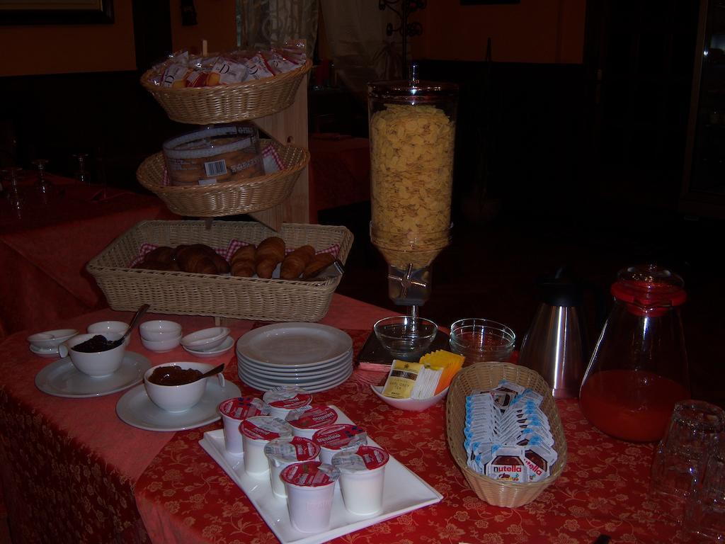 Nuovo Hotel Tripoli Settimo Vittone 외부 사진